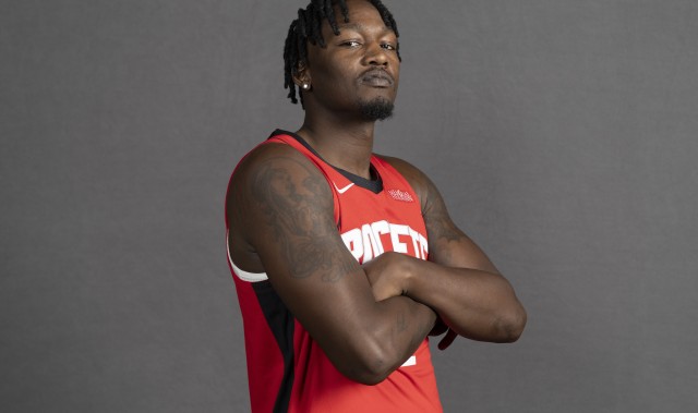 火记：芬尼-史密斯得在赛季期间补上此前训练内容 给他点时间适应